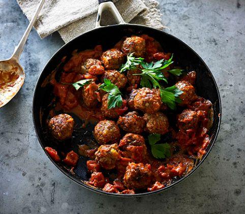 Smoked paprika meatballs with saffron and tomato sauce