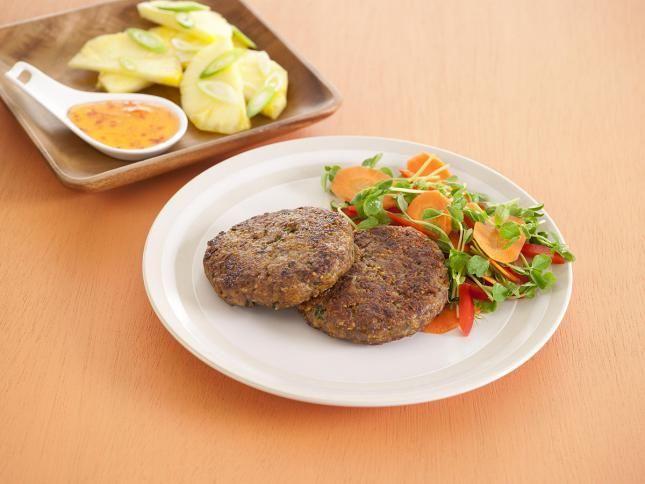 Satay Australian lamb burgers