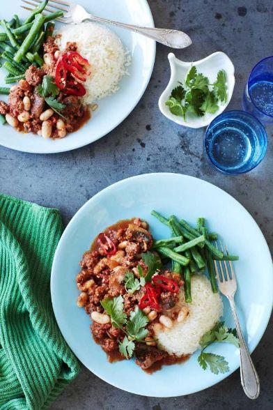 Portuguese minced lamb with white beans