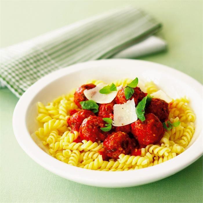 Moist lemony meatballs with tomato sauce