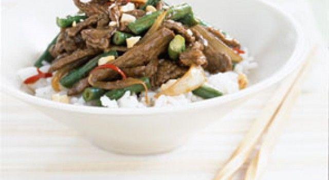 Beef and white nectarine stir-fry