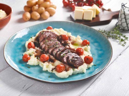 Pan-fried Australian lamb loin with mashed potato