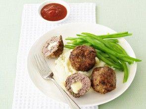 Beef rissoles with mozzarella