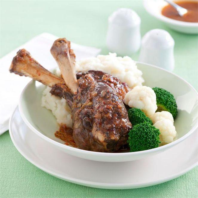 Spicy marmalade goat shanks